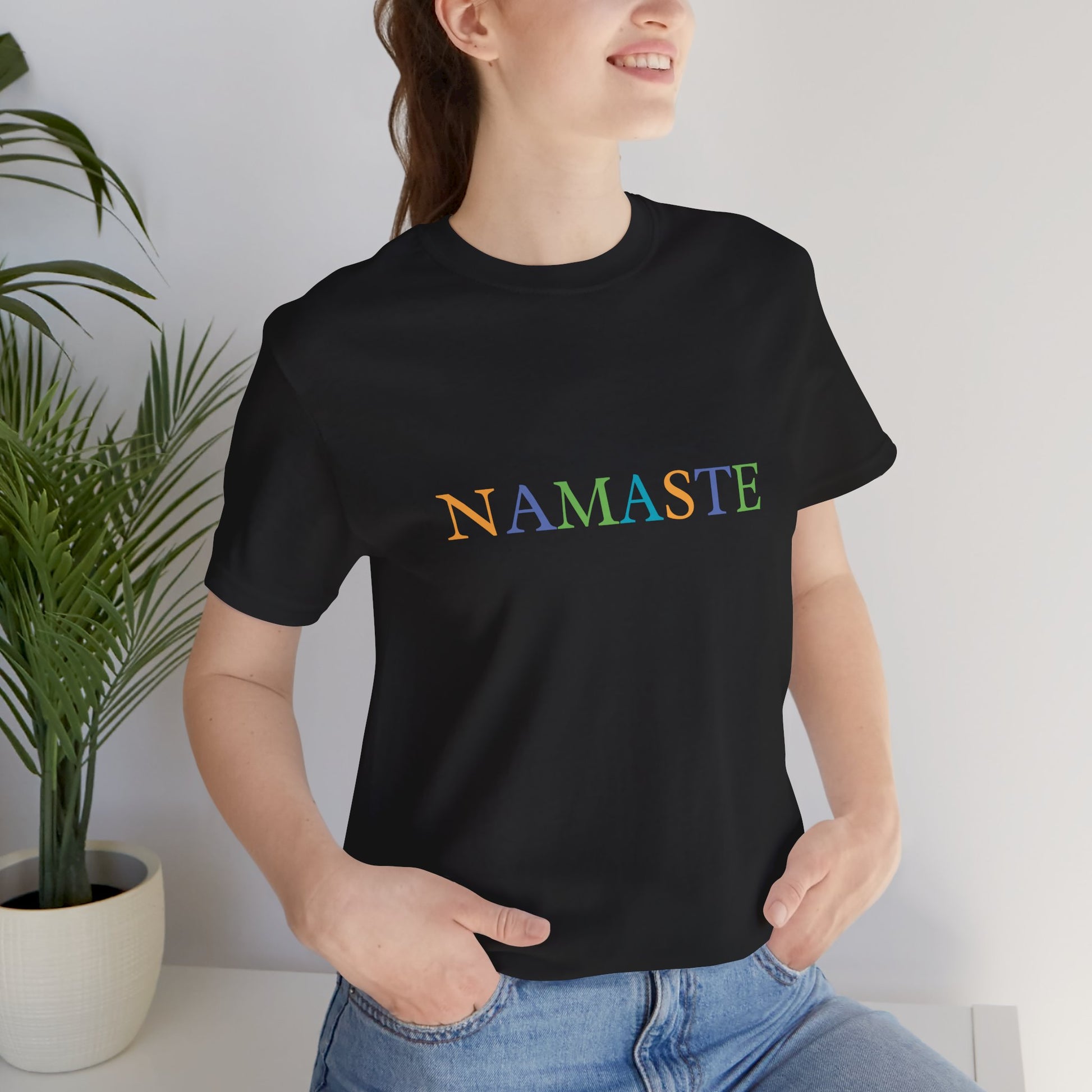 Tramunquiero NAMASTE Unisex T-Shirt mit Rundhalsausschnitt